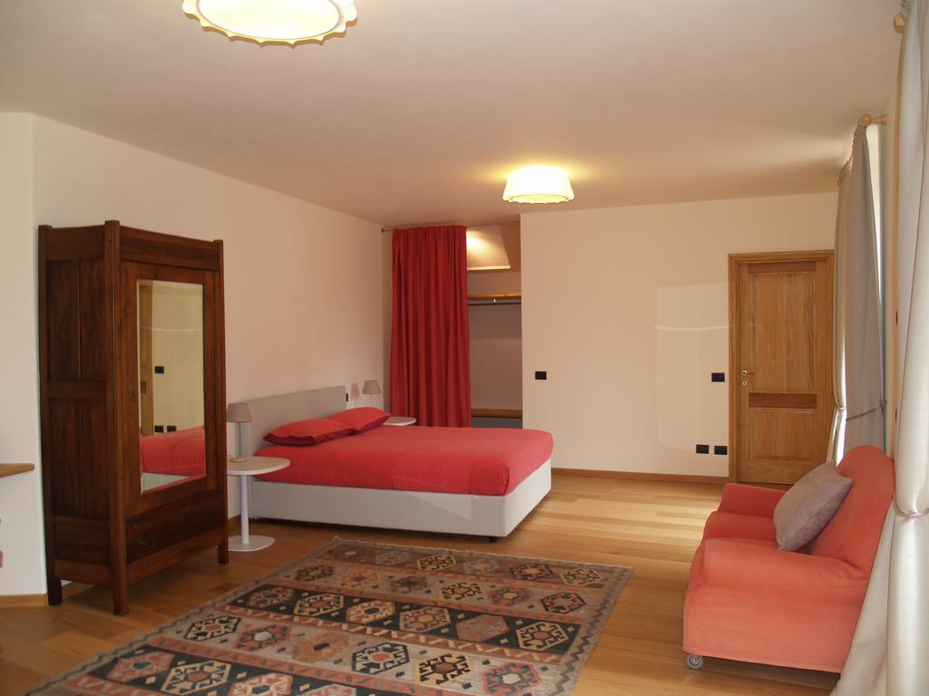 Casa Botta - Luino Lago Maggiore Eksteriør billede
